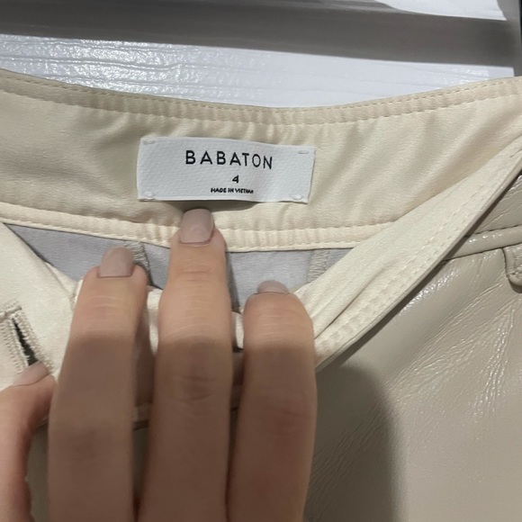 Babaton Adrian Short - Picture 2 of 6